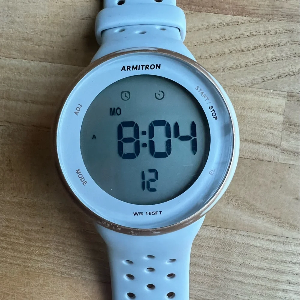 Armitron pro sport digital watch NEW BATTERY